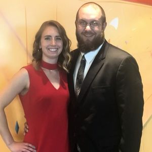 Meet your Posher, Hallie